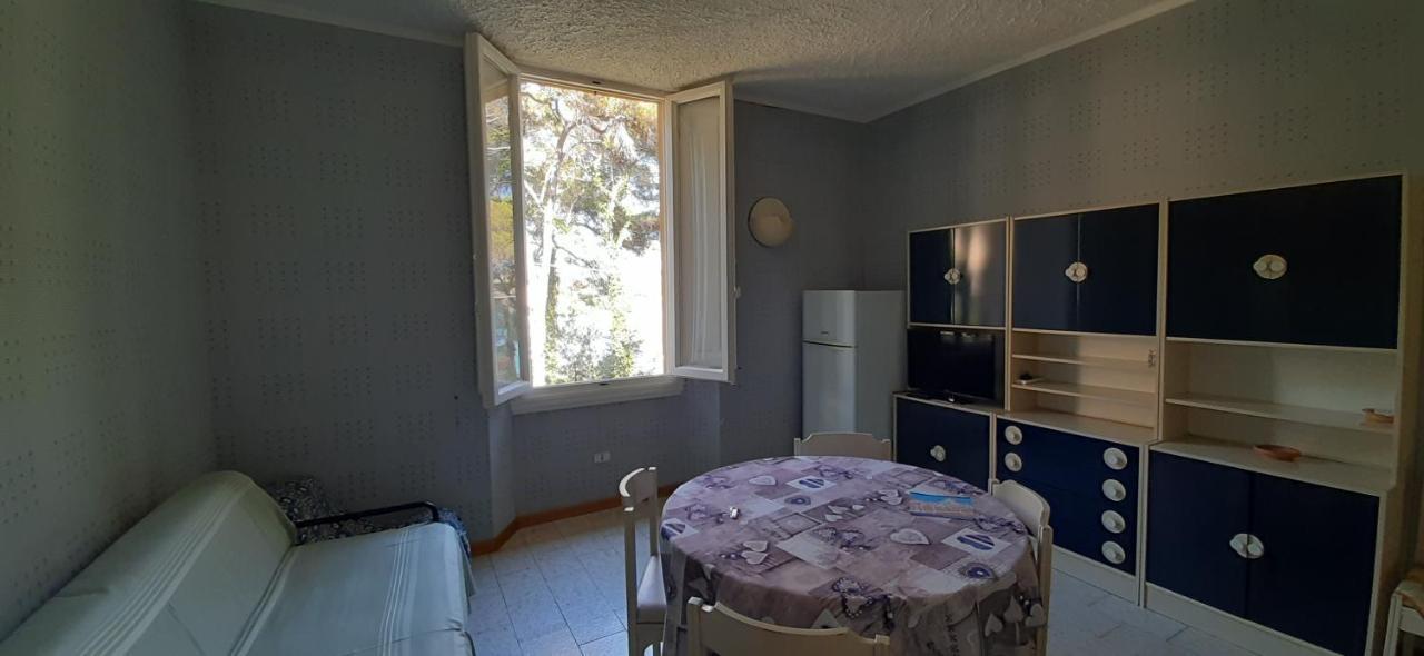 Villa Violetta Castiglioncello Buitenkant foto