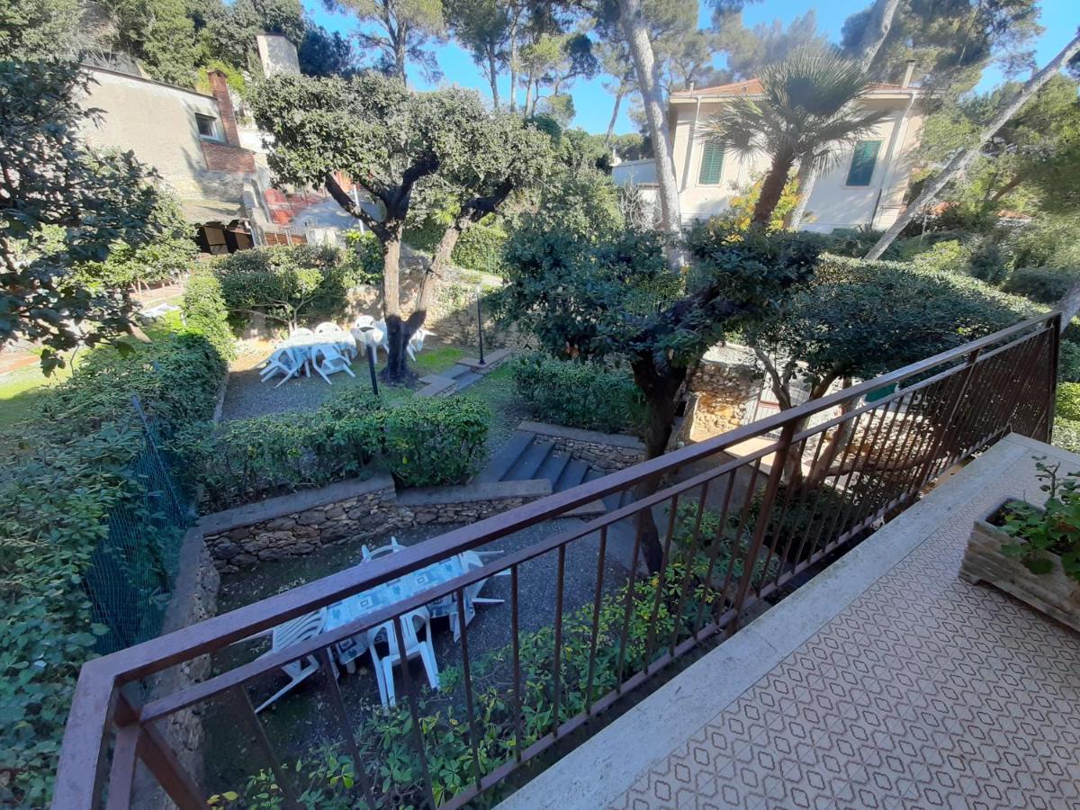 Villa Violetta Castiglioncello Buitenkant foto