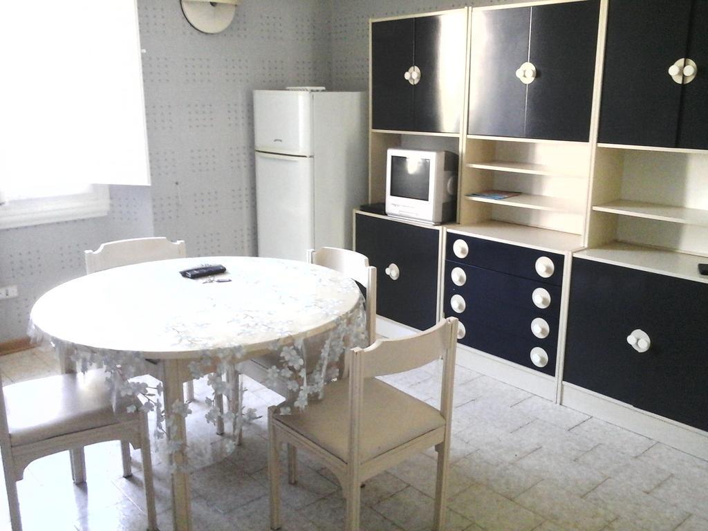 Villa Violetta Castiglioncello Kamer foto
