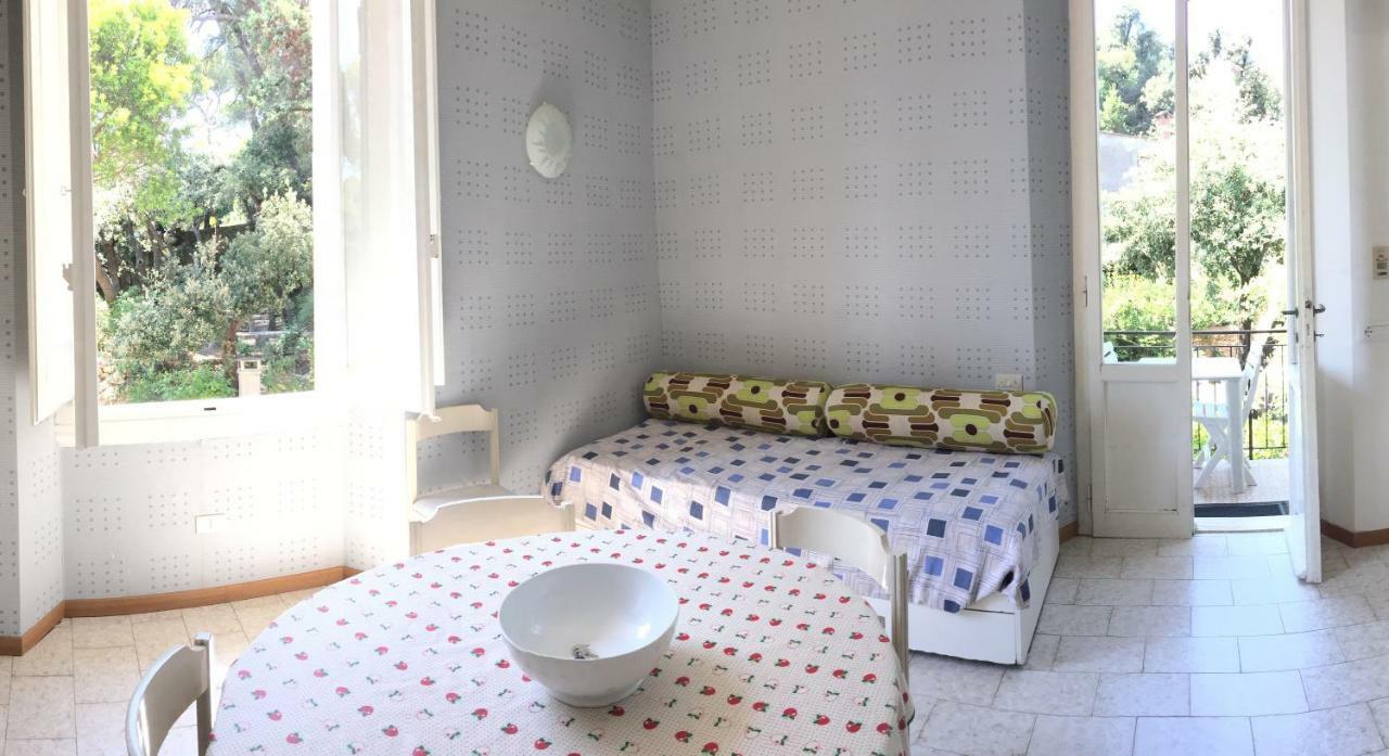 Villa Violetta Castiglioncello Buitenkant foto